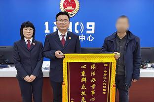 三巨头合砍17次助攻！沃格尔：他们都很无私 面对包夹时都会传球